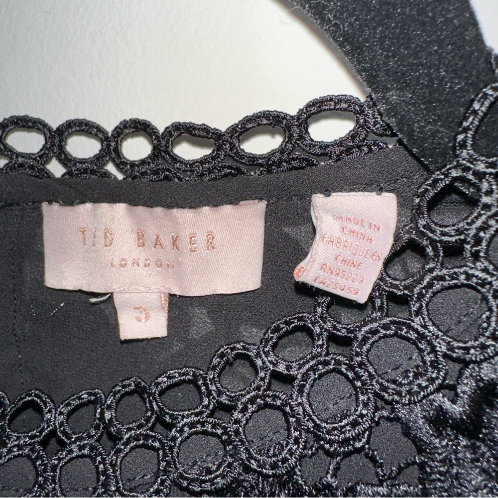 Ted Baker London Zania Ruffle Black Lace Top Size 3 (US Size 8) - Picture 3 of 3
